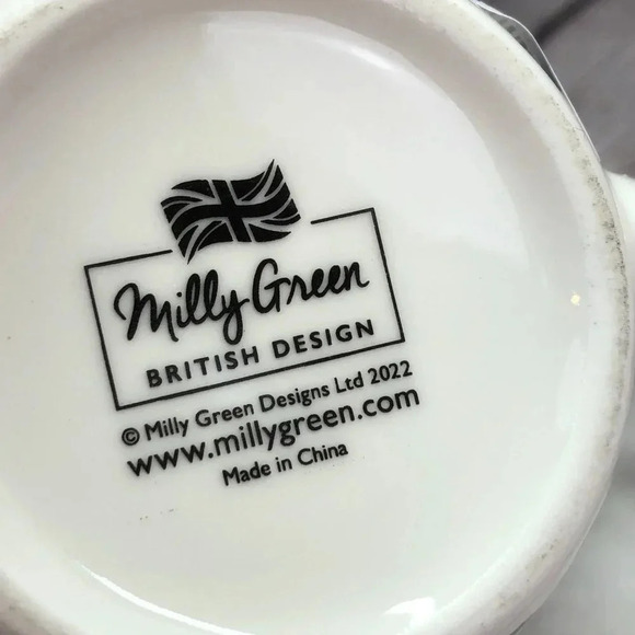 Milly green dachshund as skeleton mug and sock set - Picture 6 of 8